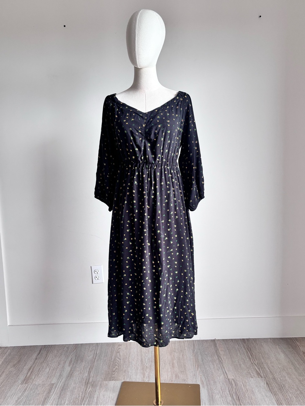 by anthropologie black floral print elastic waist midi dress size 14
